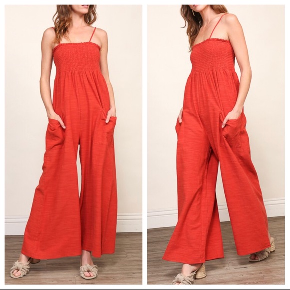 Fabulous wide leg smocked jumpsuit with pockets - Picture 4 of 8